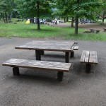 武蔵野公園　テーブルとイス
