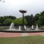 府中の森公園　花の広場の噴水モニュメント