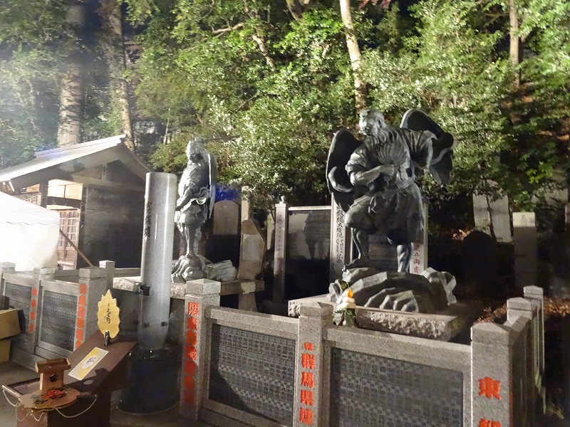 大天狗、小天狗像です。